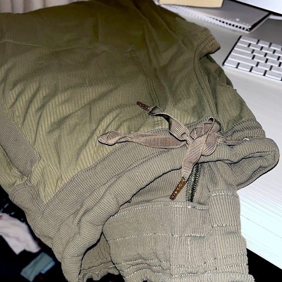 LULU VINTAGE JOGGER | Sz 12 - Picture 3 of 4